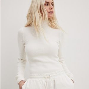 NA-KD Ribbed Polo Knitted Sweater